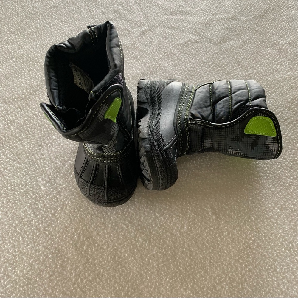 NWOT The Children’s Place Winter Boots